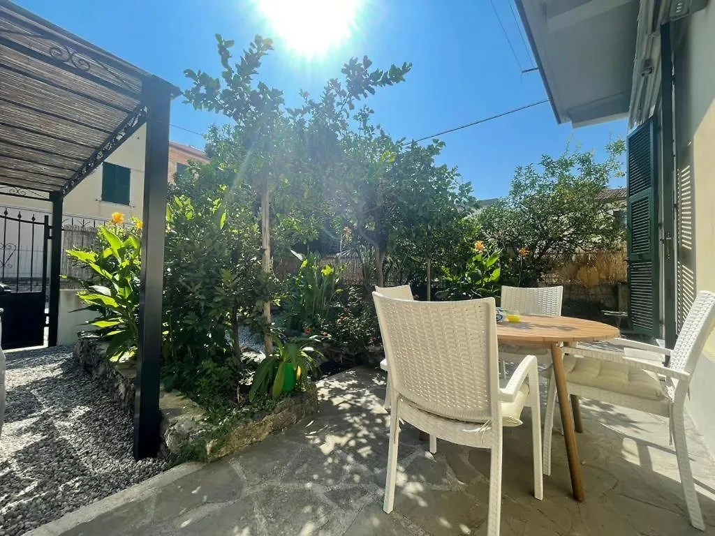 Artemia Apartment Levanto