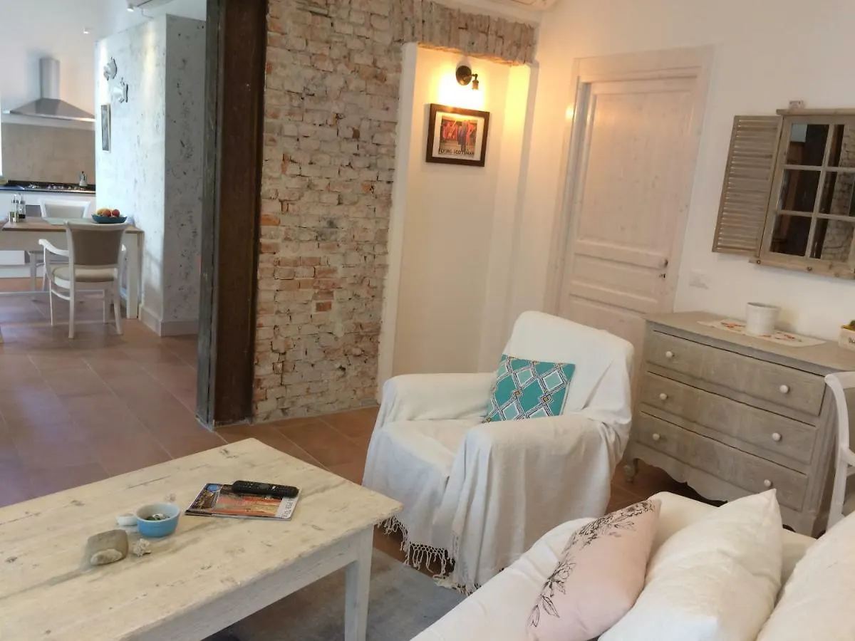 Artemia Apartment Levanto