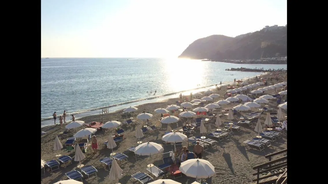 Artemia Apartment Levanto