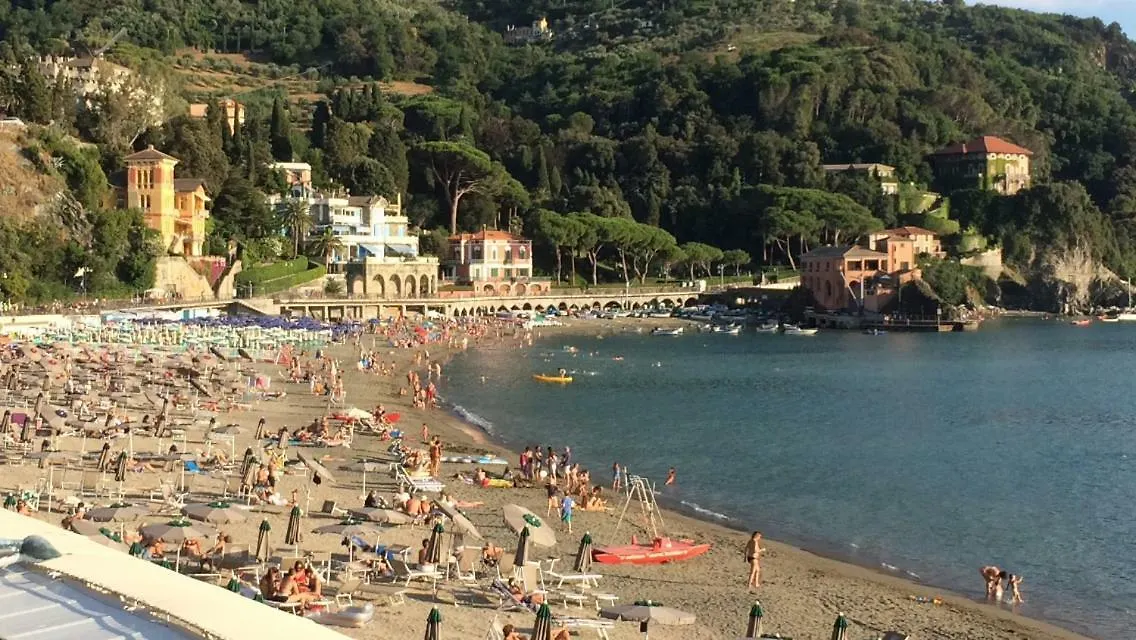 Artemia Apartment Levanto 0*,