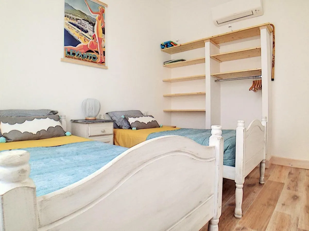 Artemia Apartamento Levanto Italia
